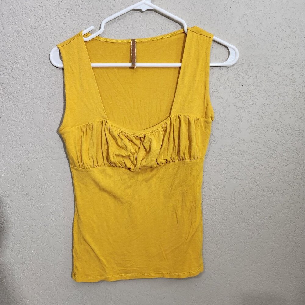 Tea Tank Top Womens Size Large Yellow Sleeveless Ruched Milkmaid